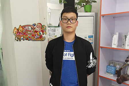 心有(yǒu)天空(kōng)，夢想就(jiù)有(yǒu)翅膀